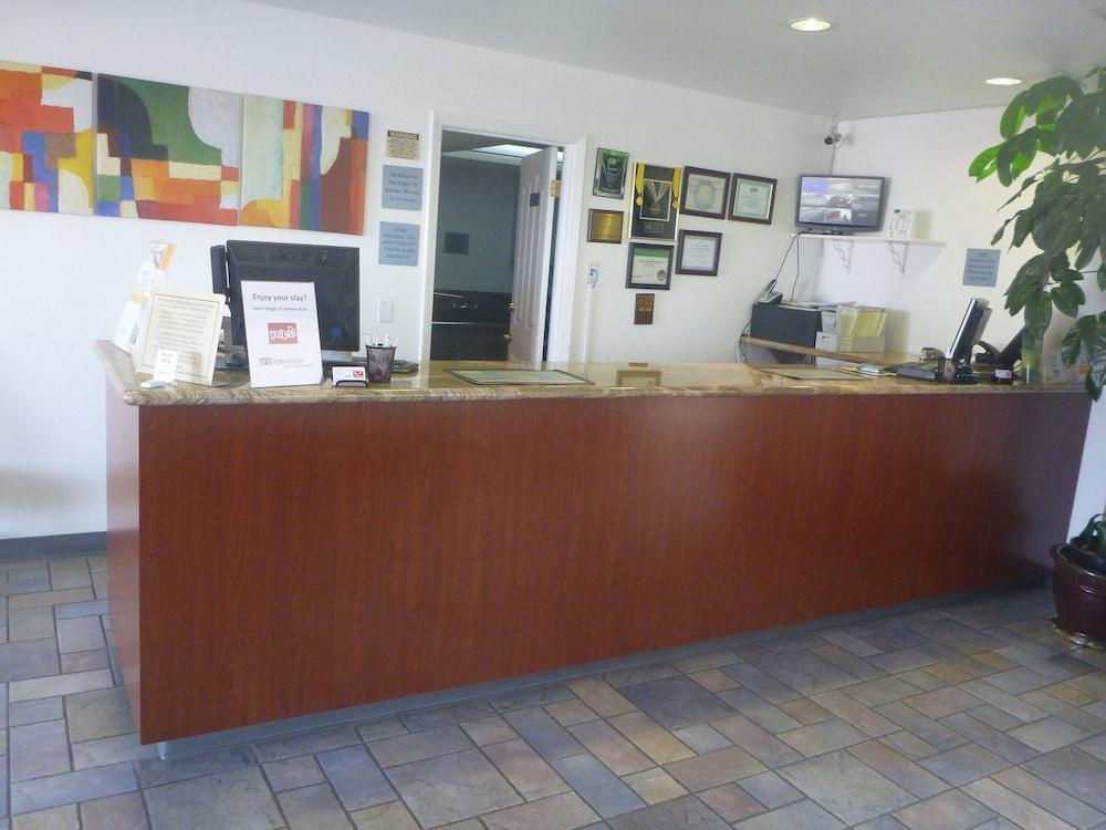 Days Inn By Wyndham Ridgecrest Near China Lake Naval Station Экстерьер фото