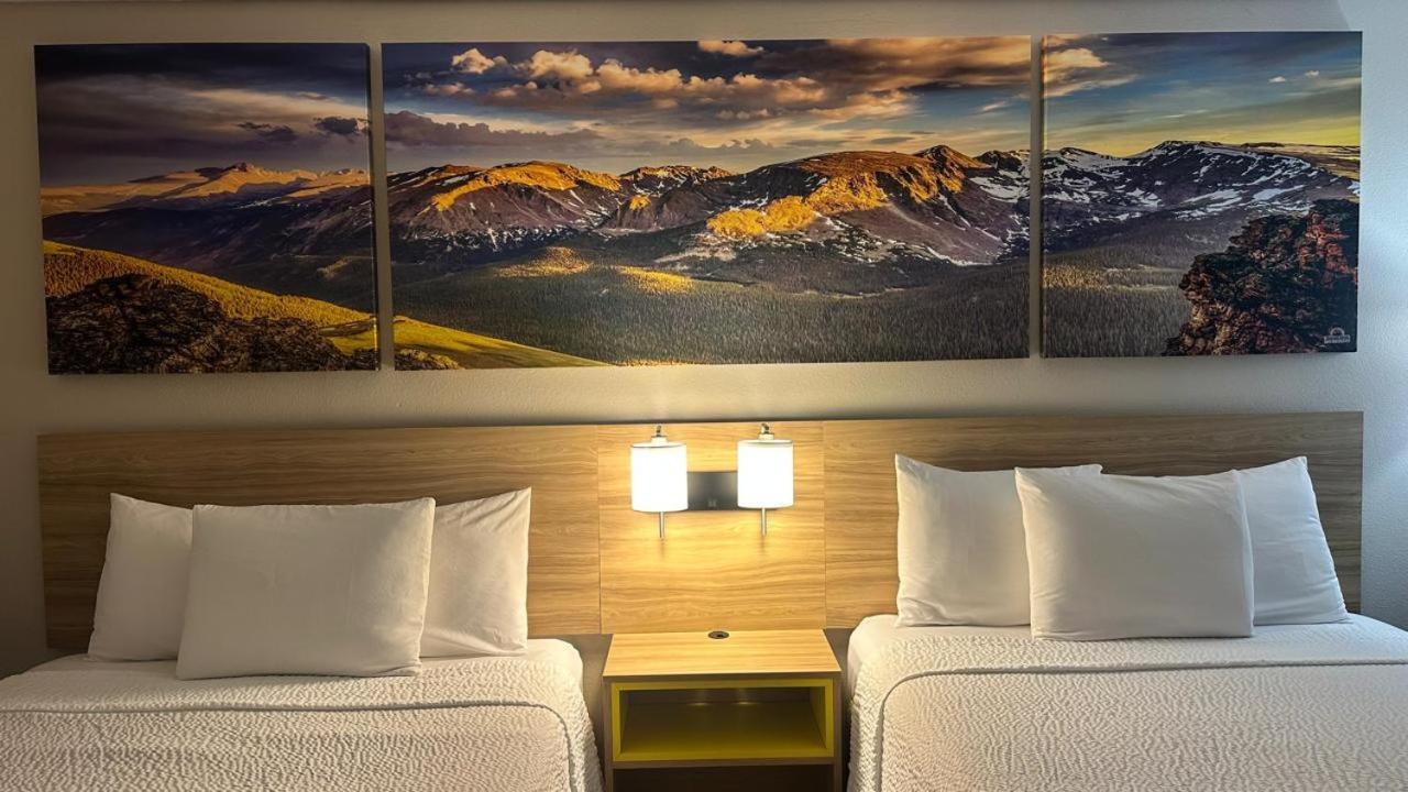 Days Inn By Wyndham Ridgecrest Near China Lake Naval Station Экстерьер фото